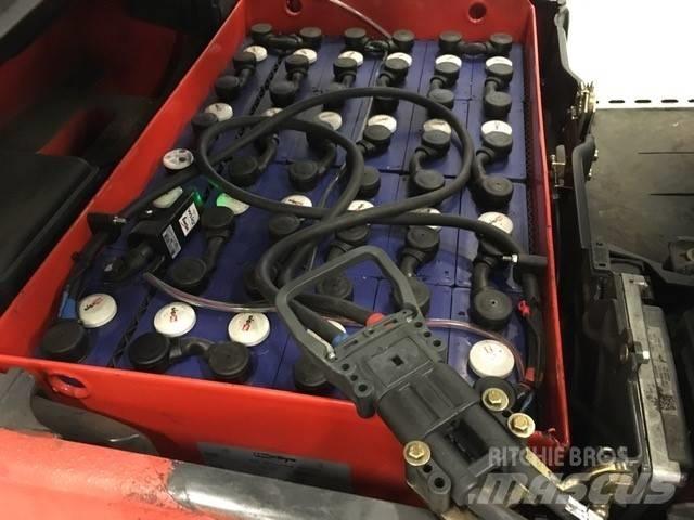 Linde E 14-02 电动叉车