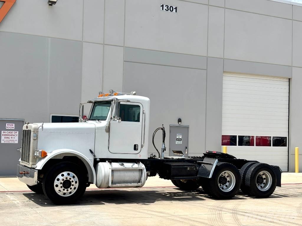 Peterbilt 379 牵引车