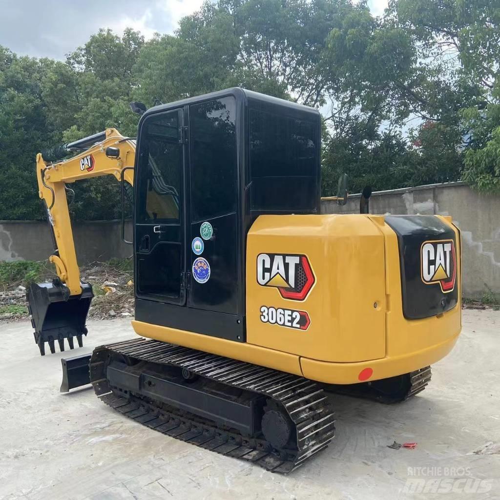 CAT 306E2 小型挖掘机