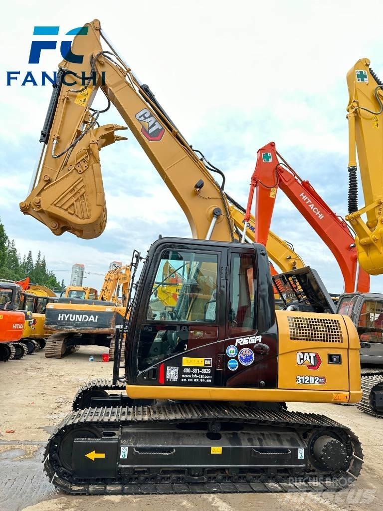 CAT 313D2GC 中型挖掘机