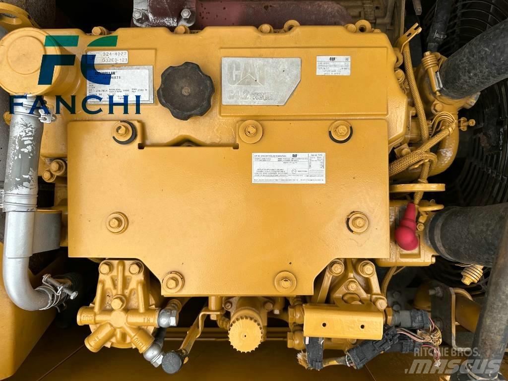 CAT 313D2GC 中型挖掘机