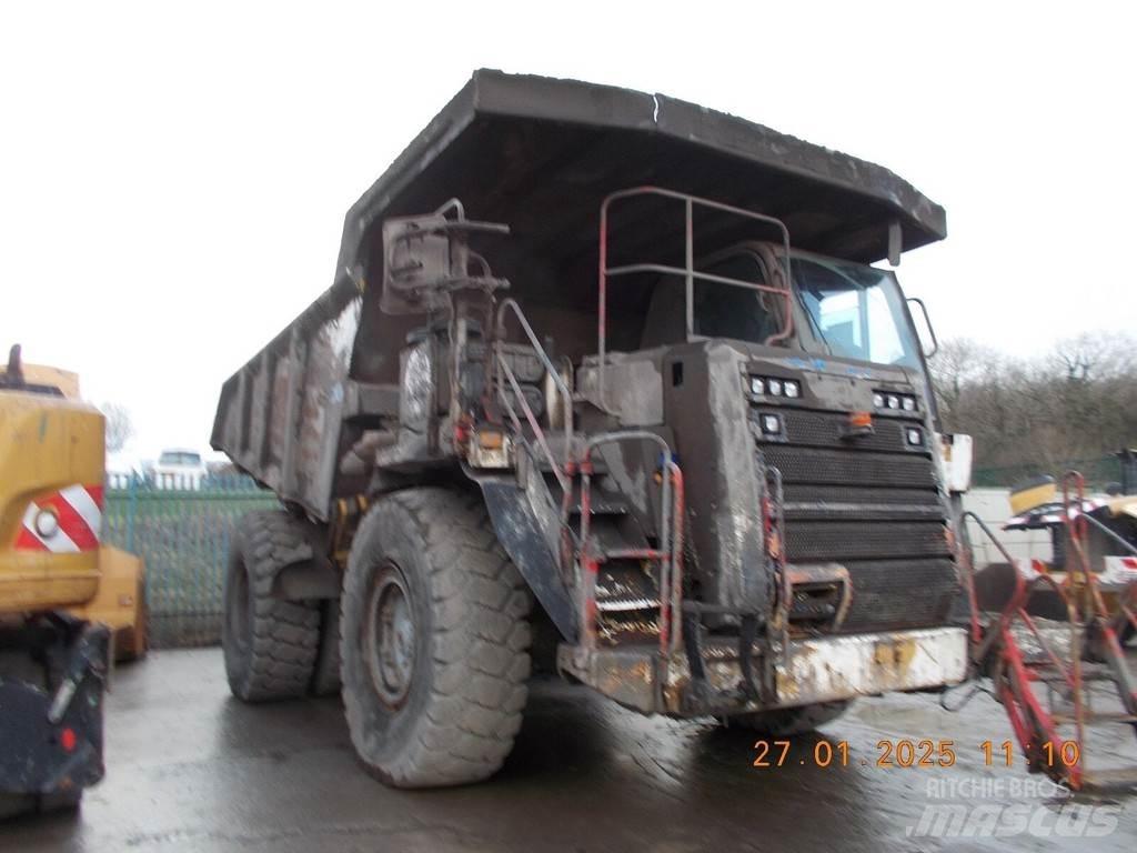 CAT 775G 刚性自卸车