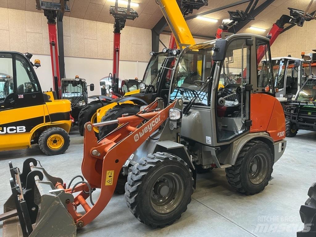 Weycor AR 320 小型装载机