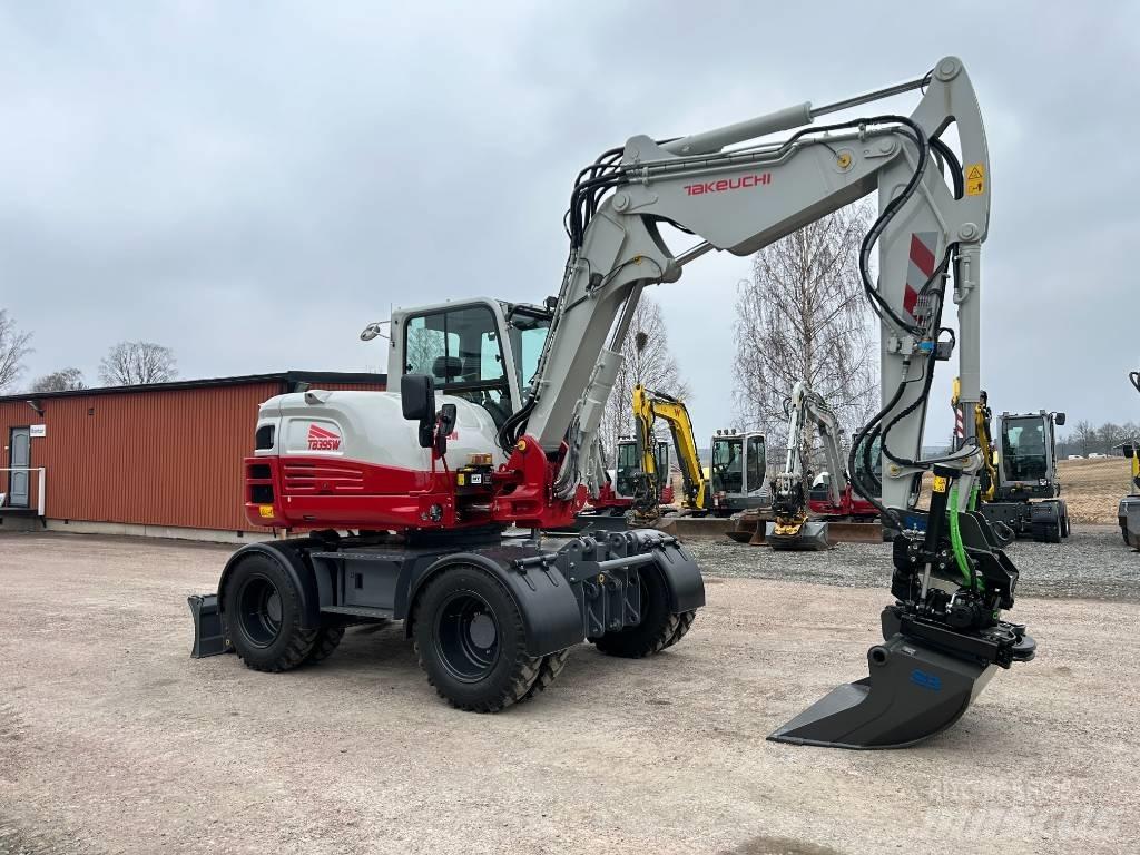 Takeuchi TB395W 轮式挖掘机