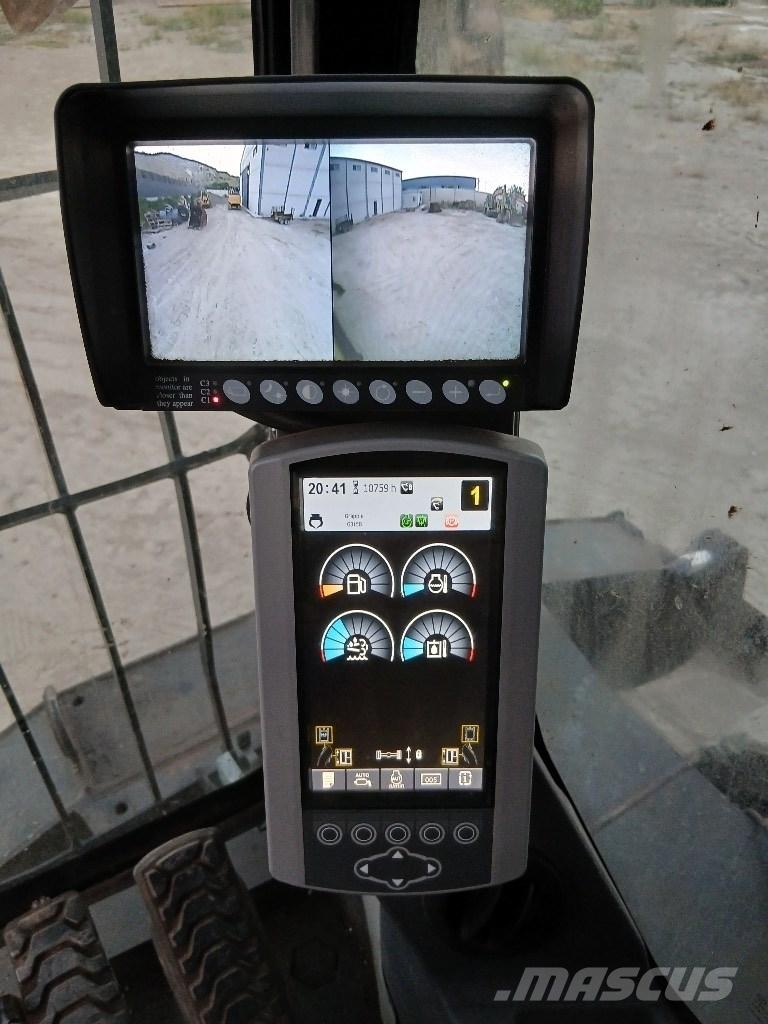 CAT MH 3022 工业挖掘机