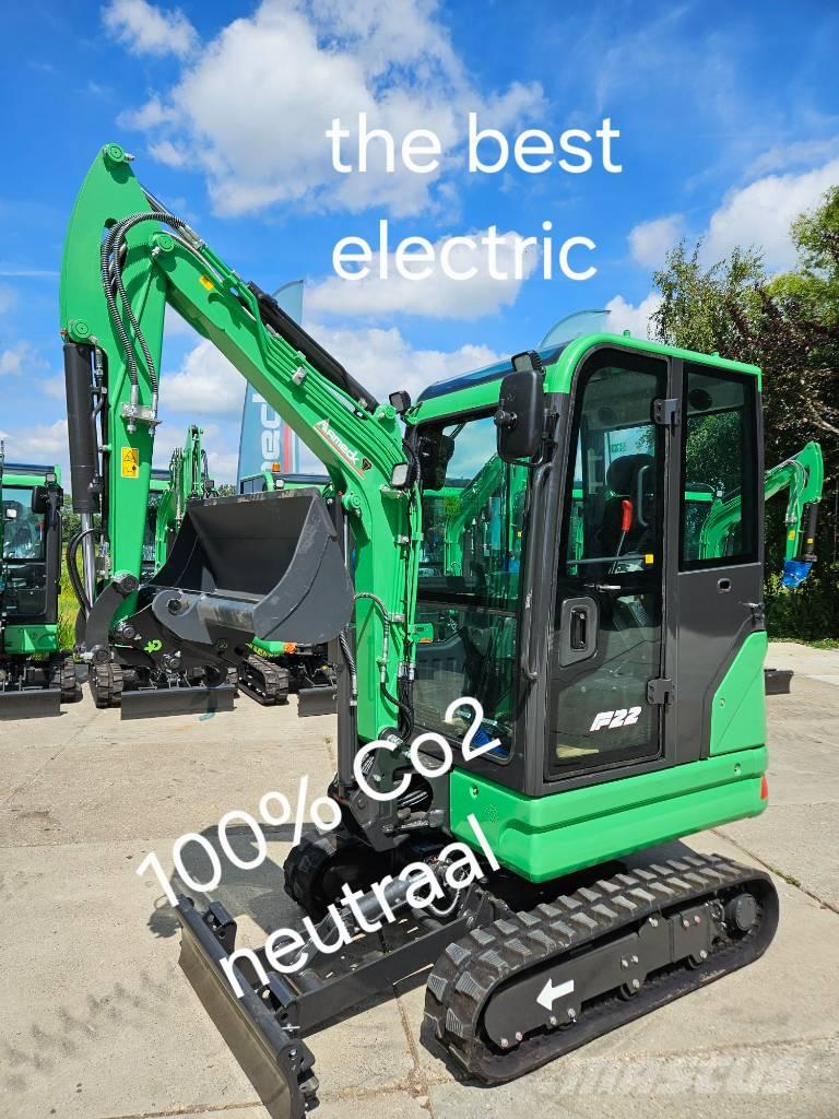 Aameck F22e 小型挖掘机