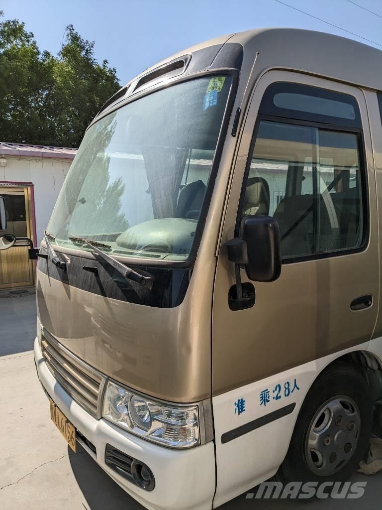 Toyota Coaster Bus 迷你巴士