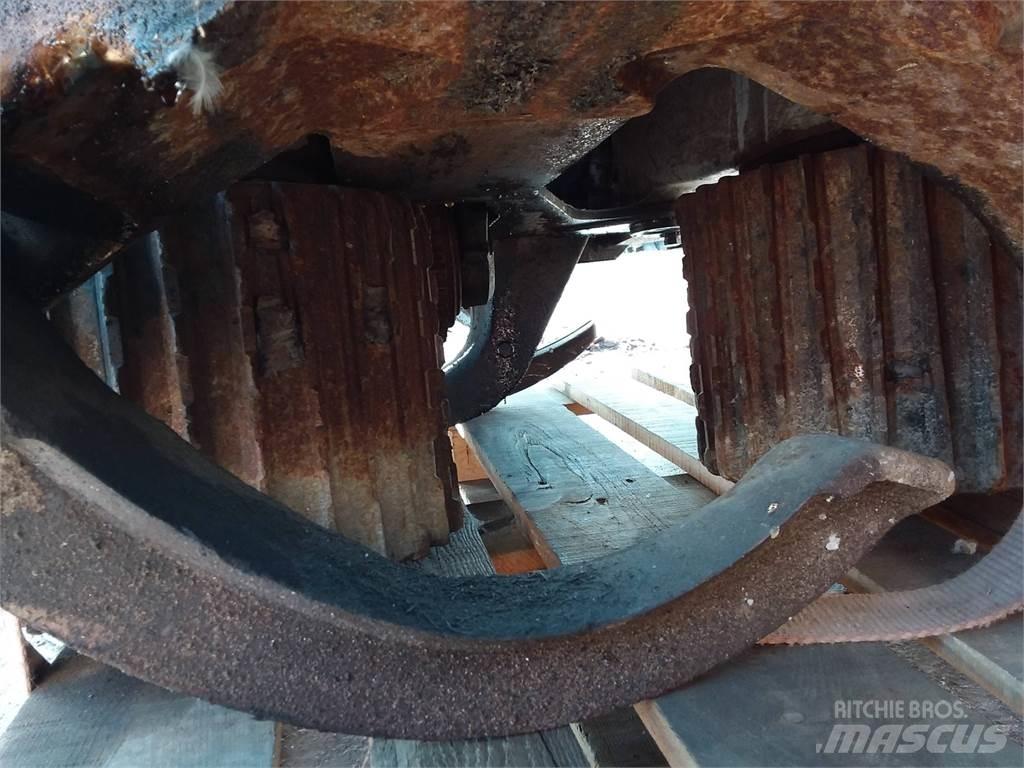Log Max 4000T 收割机机箱
