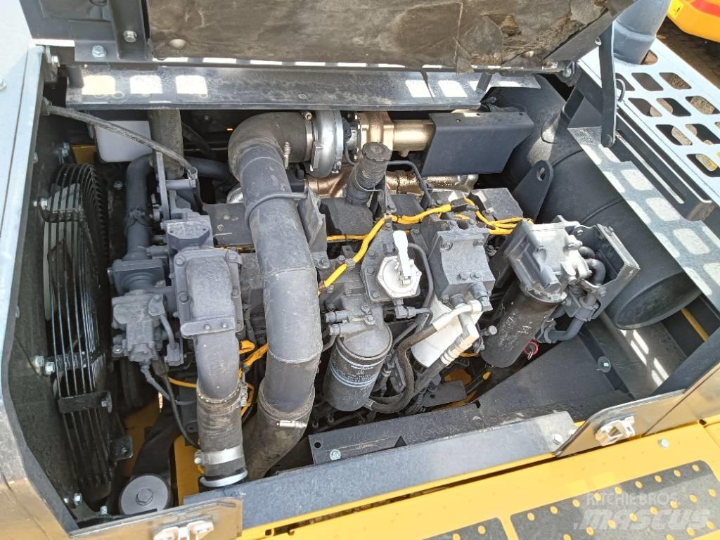 Komatsu PC 450-8 履带挖掘机