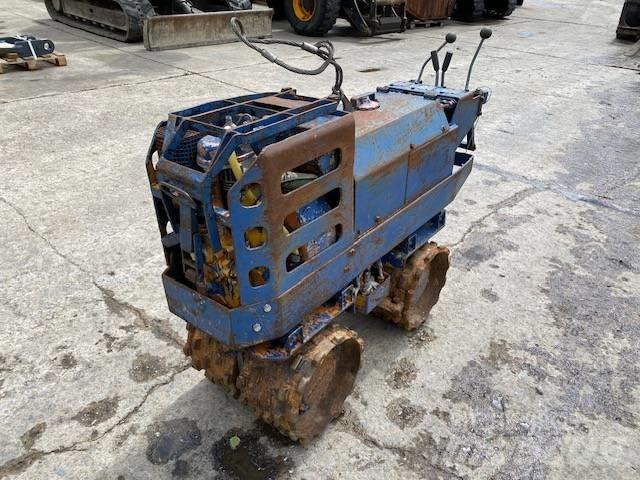 Rammax RW700 土壤压实机