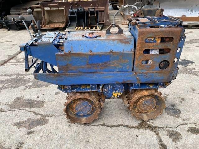 Rammax RW700 土壤压实机
