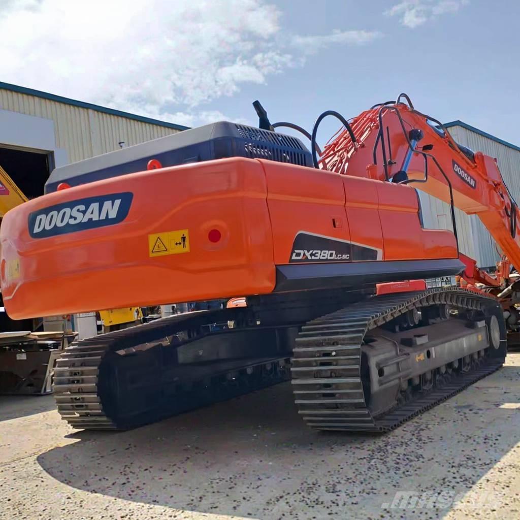 Doosan DX 380 LC 履带挖掘机