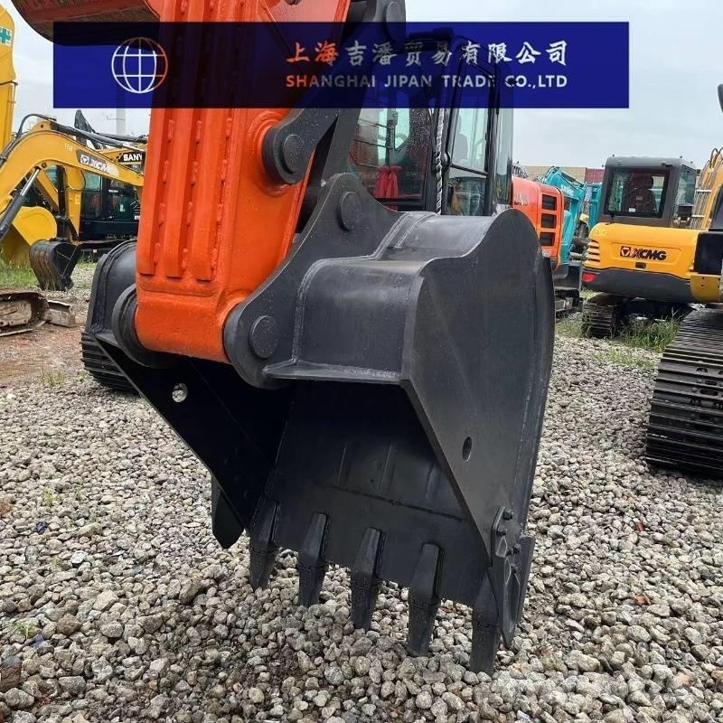 Doosan DX 225 履带挖掘机