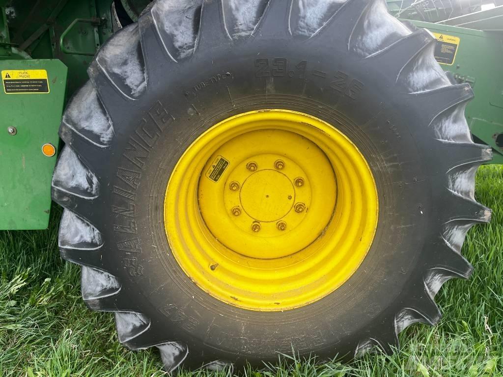 John Deere 1072 联合收割机