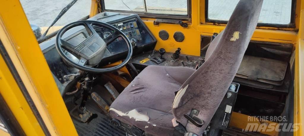 Volvo A20 铰接式自卸车
