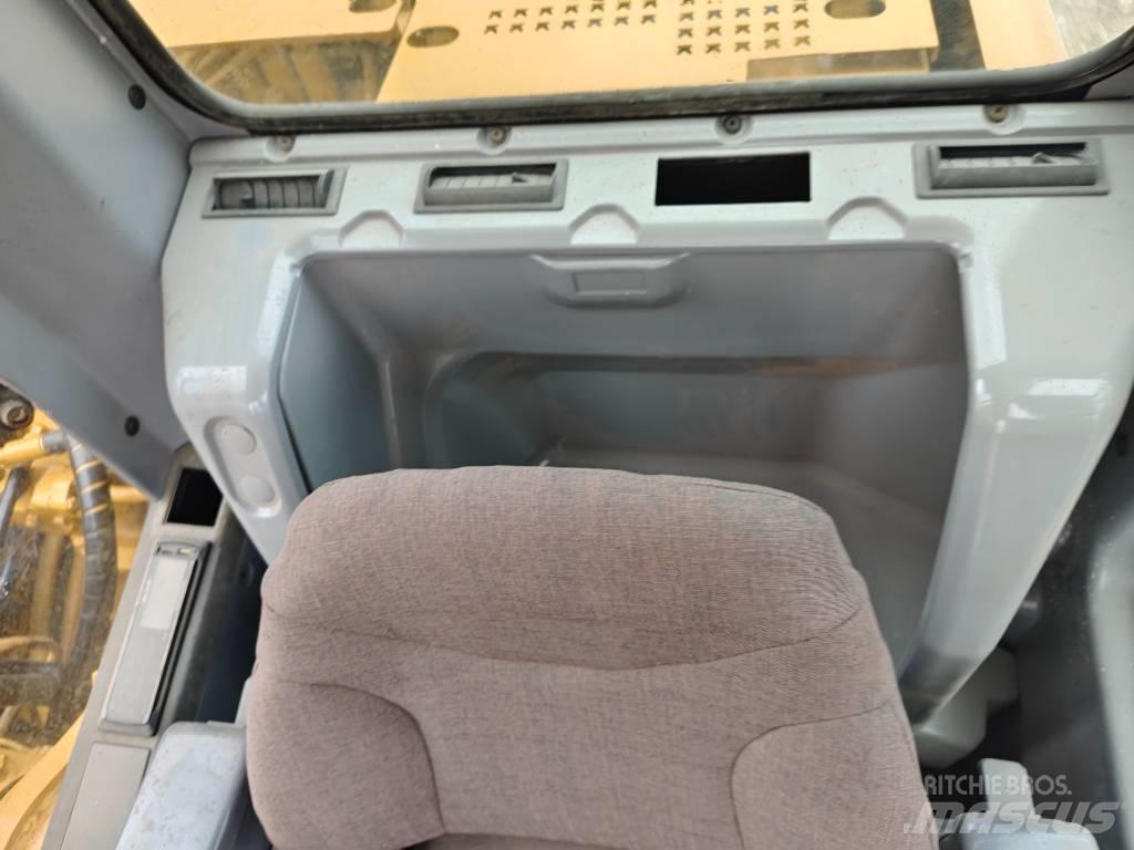CAT 320 C L 履带挖掘机