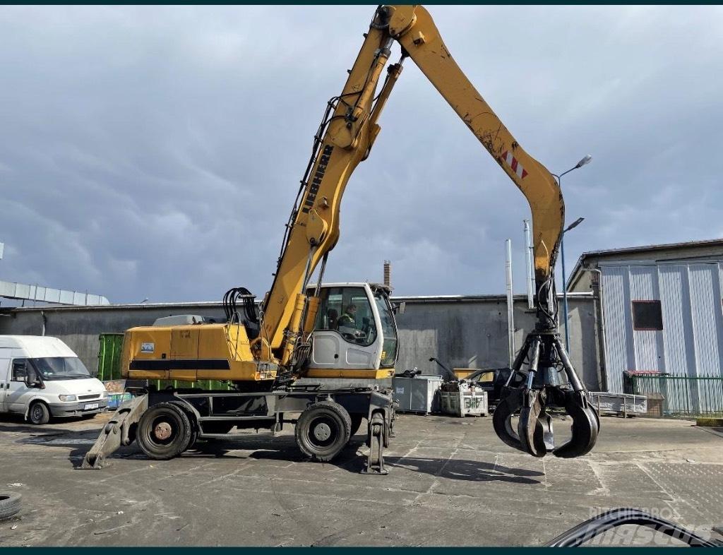Liebherr 924 工业挖掘机