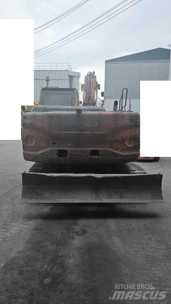 Doosan DX 140 LC 履带挖掘机