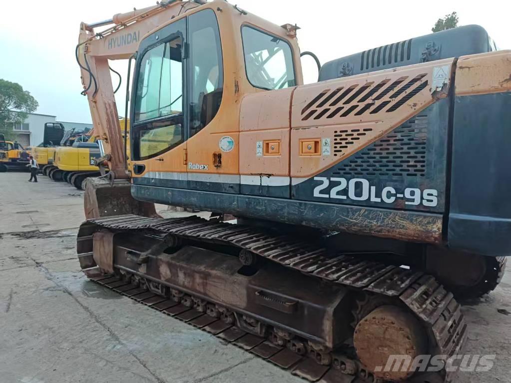 Hyundai R220LC-9S 履带挖掘机