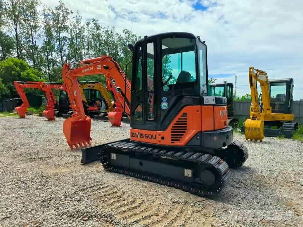 Hitachi ZX 50 U-2 小型挖掘机