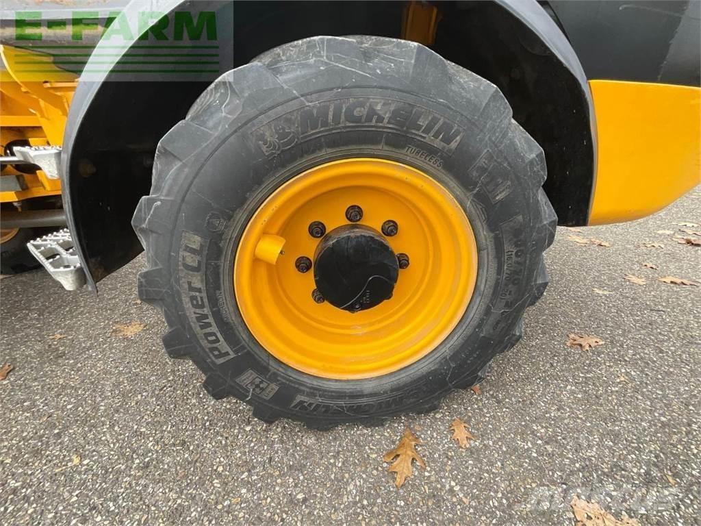 JCB 409 小型挖掘机