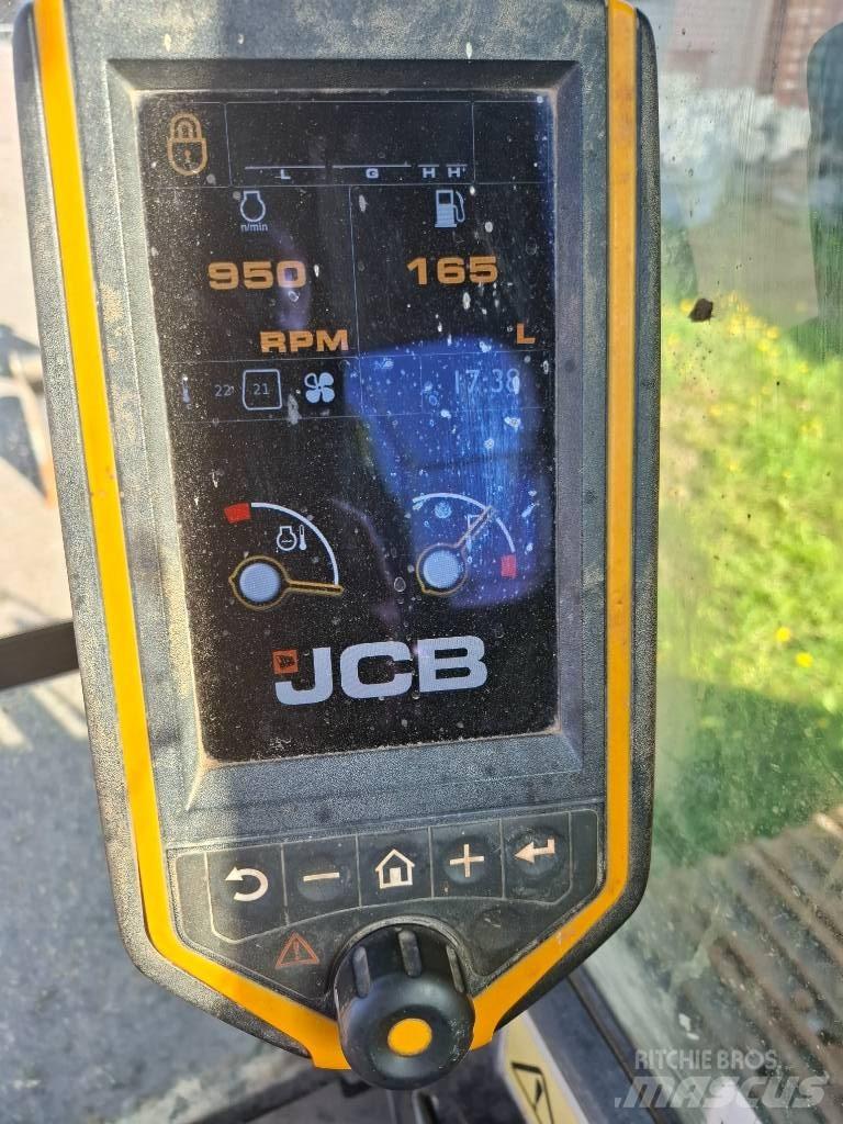 JCB JS 220 LC 履带挖掘机