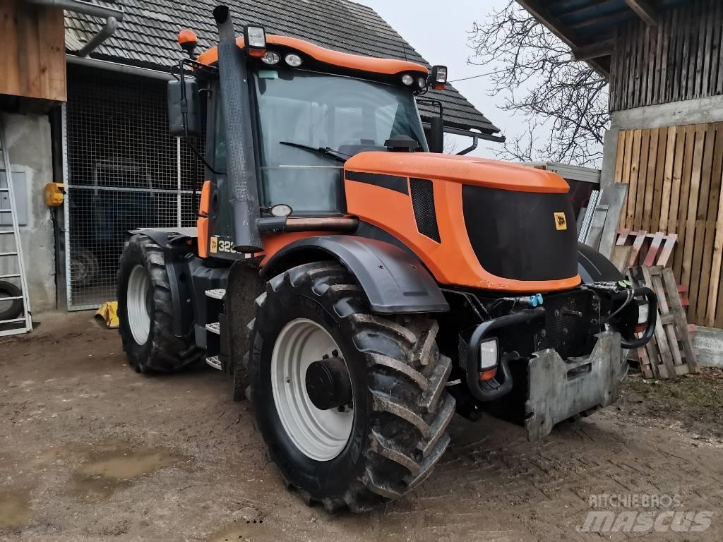 JCB Fastrac 3230 拖拉机/农用车