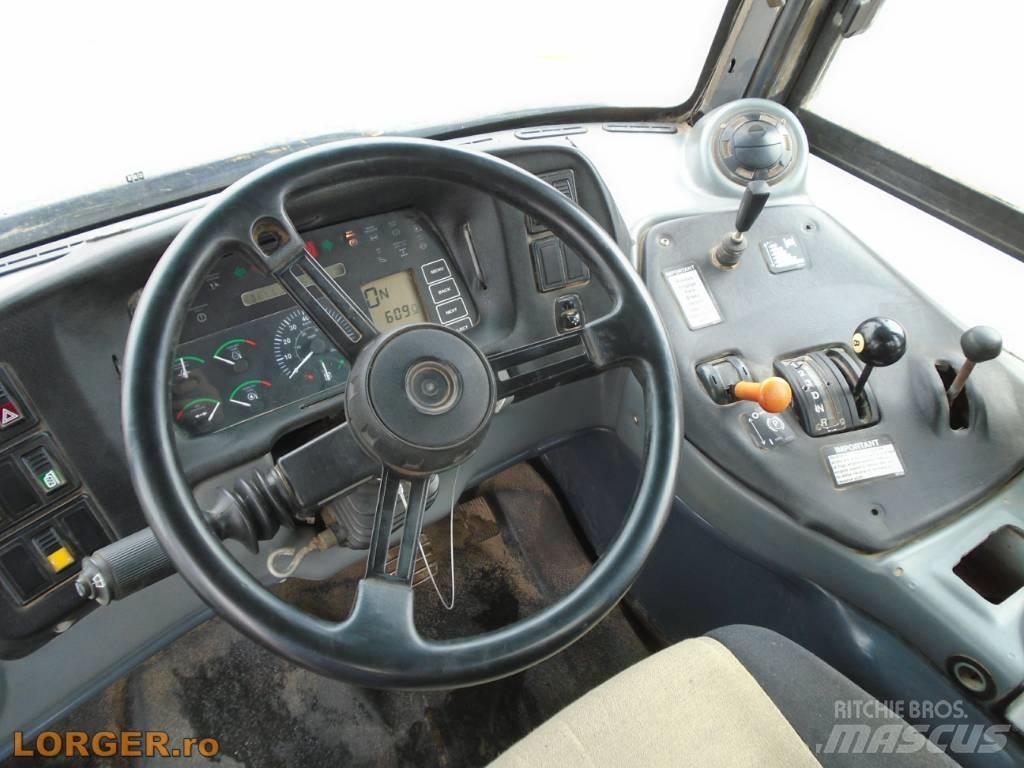 Bell B 25 D 铰接式自卸车