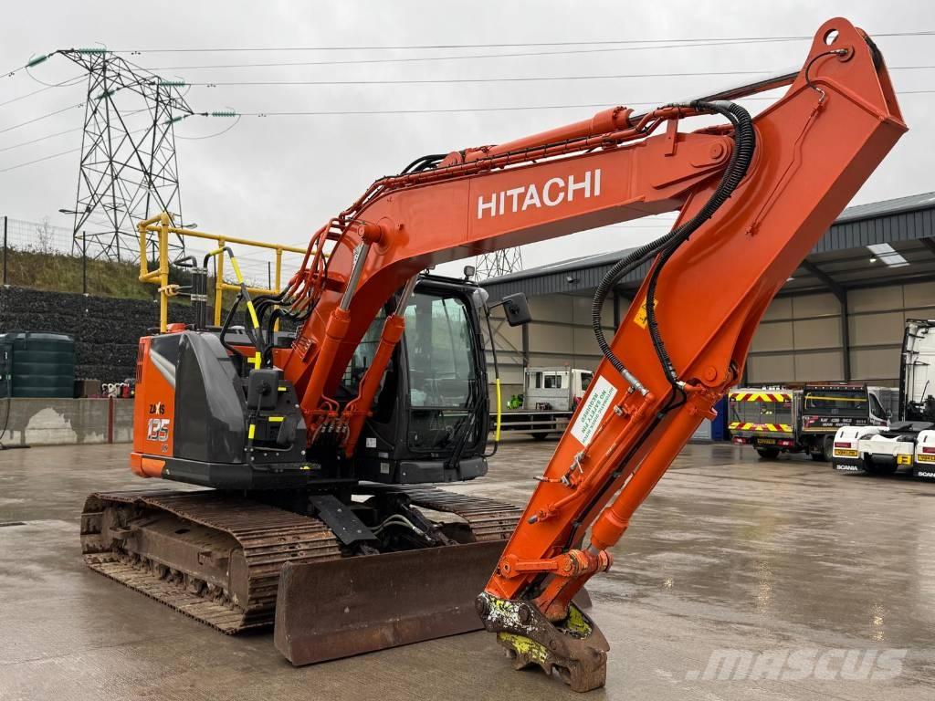 Hitachi ZX 135 US-7 履带挖掘机