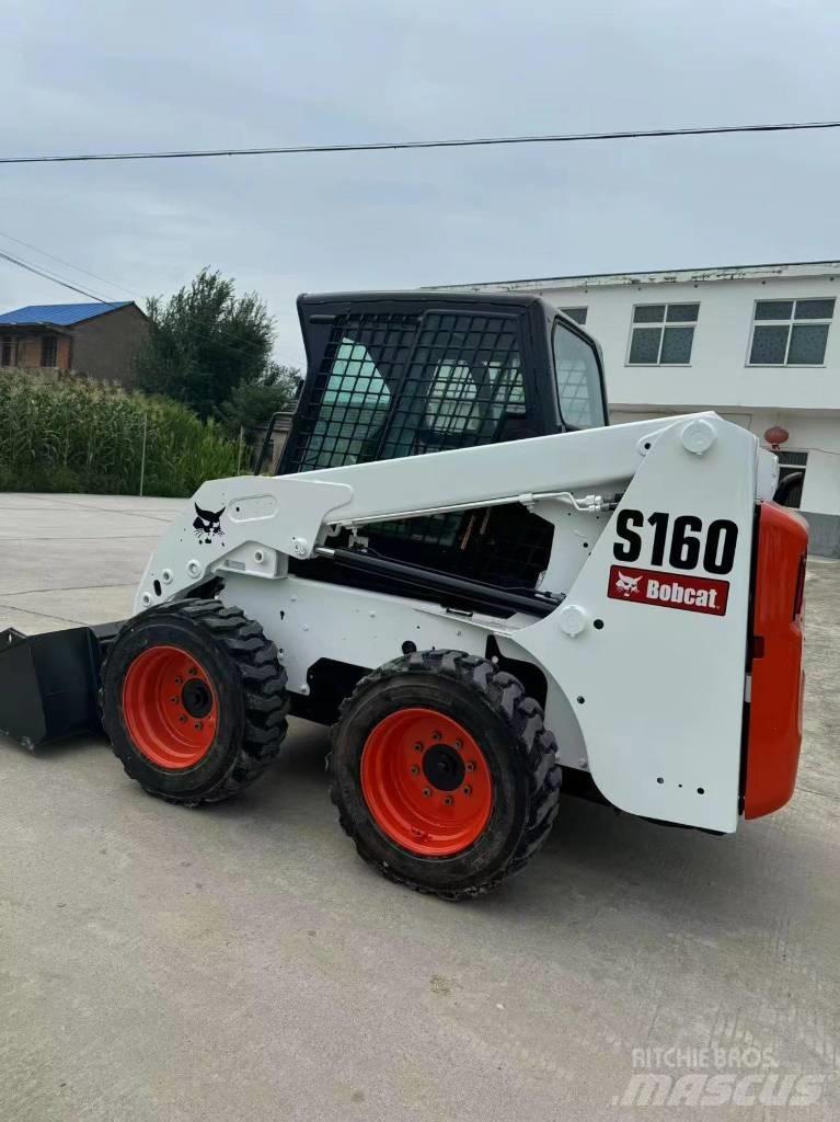 Bobcat S 160 滑移装载机