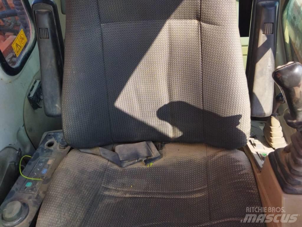Daewoo 210 W-V 轮式挖掘机