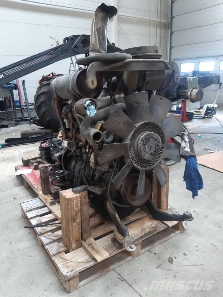 Valmet 901 收割机