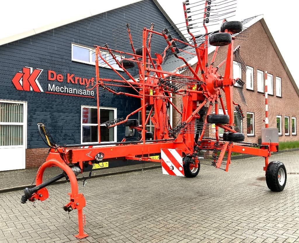 Kuhn GA 8121 料堆整形机