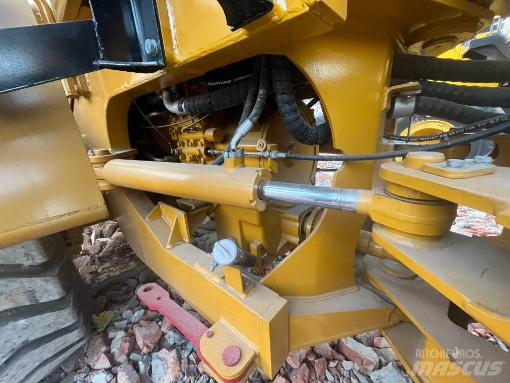 CAT 966H 轮式装载机