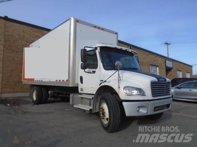 Freightliner M 106 厢式货车