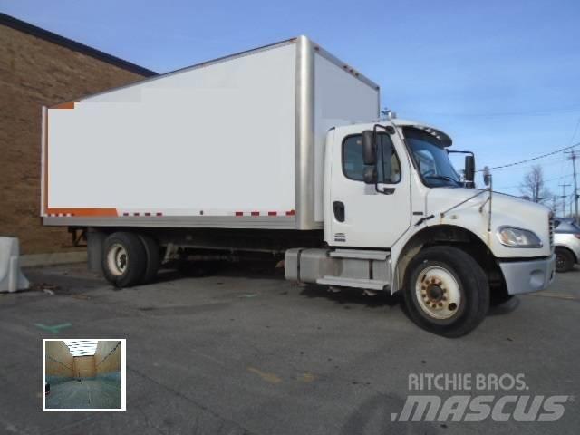 Freightliner M 106 厢式货车