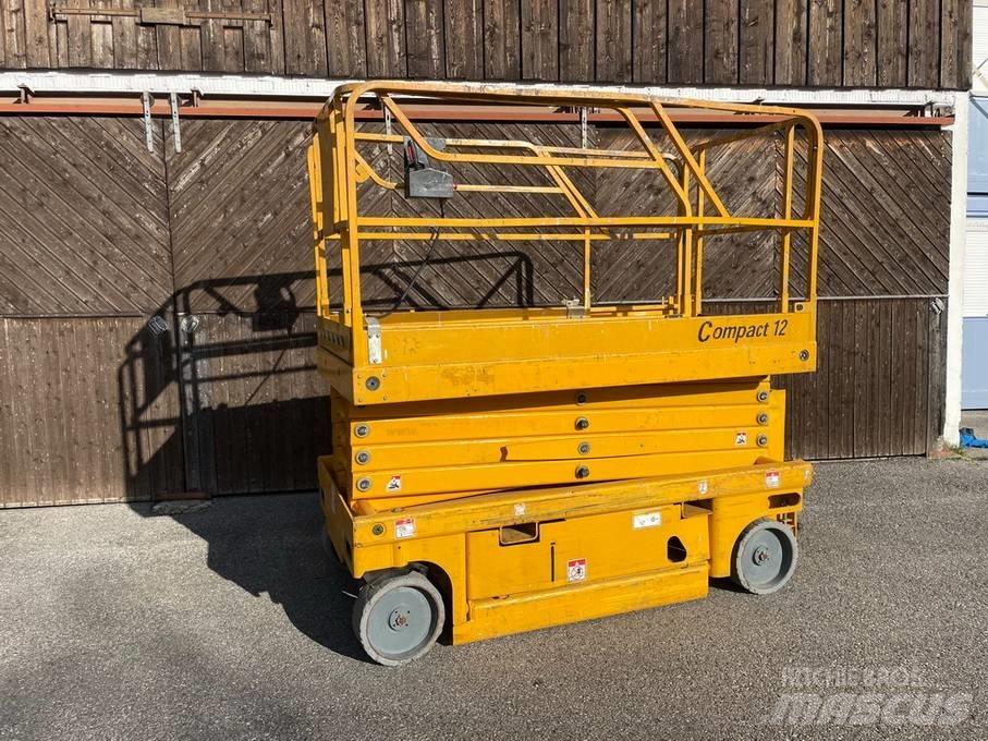 Haulotte Compact 12 剪叉式升降机