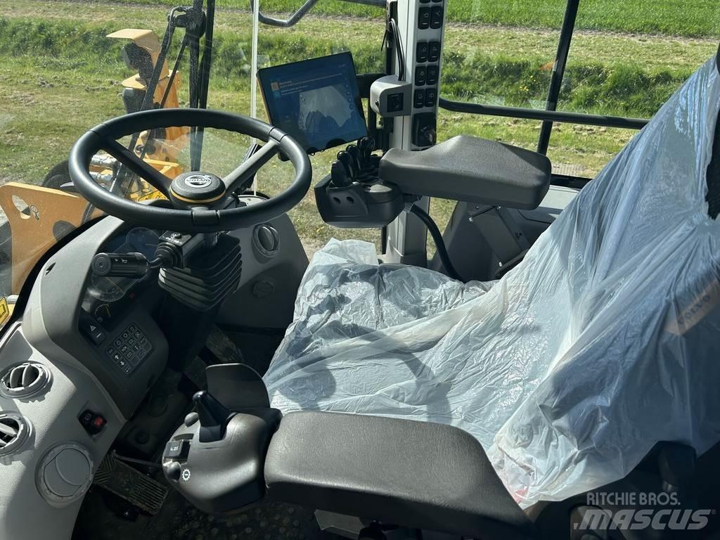 Volvo L120H 轮式装载机