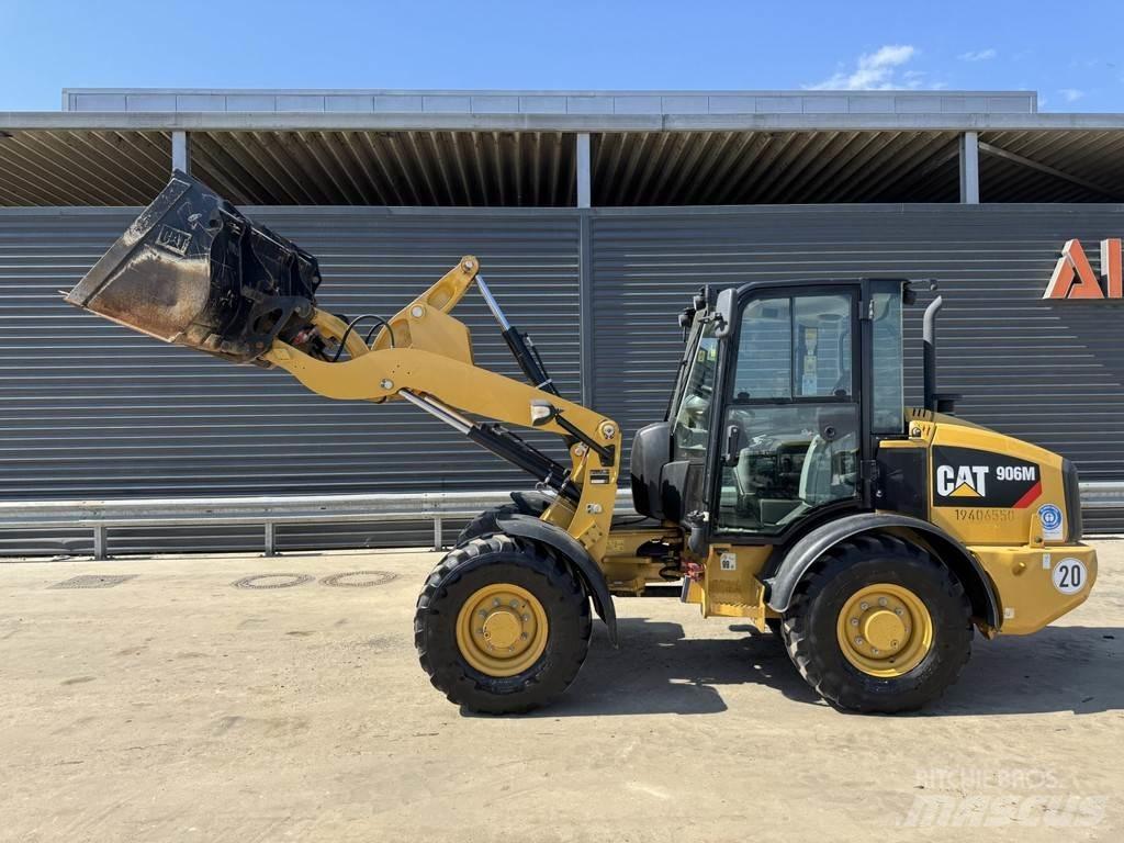 CAT 906M 轮式装载机