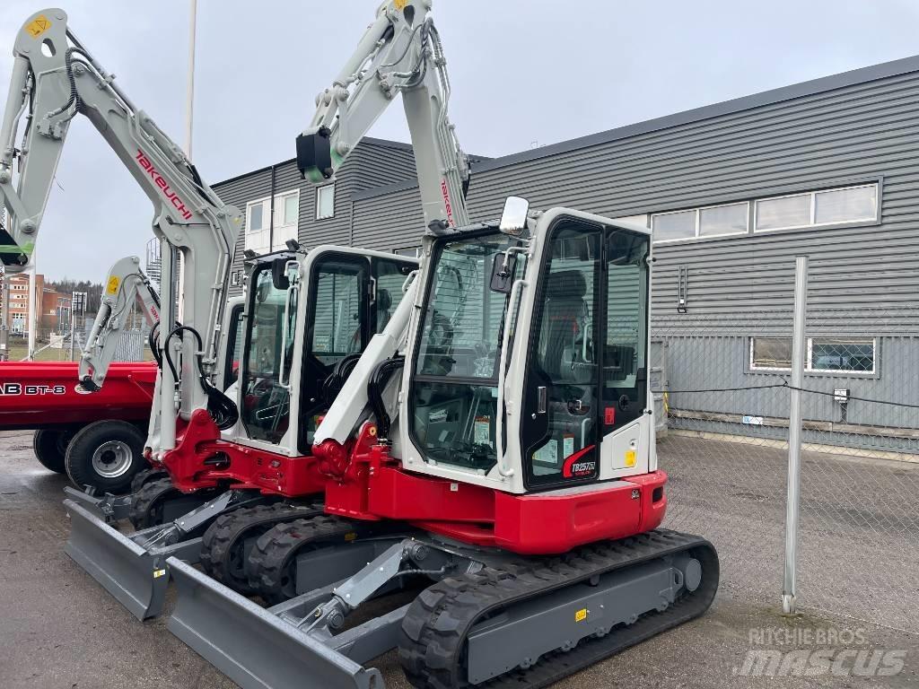 Takeuchi TB 257 FR 小型挖掘机