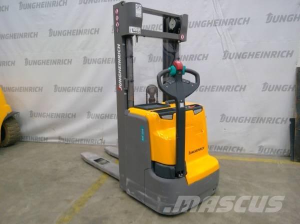 Jungheinrich EJC 214 手推堆垛车
