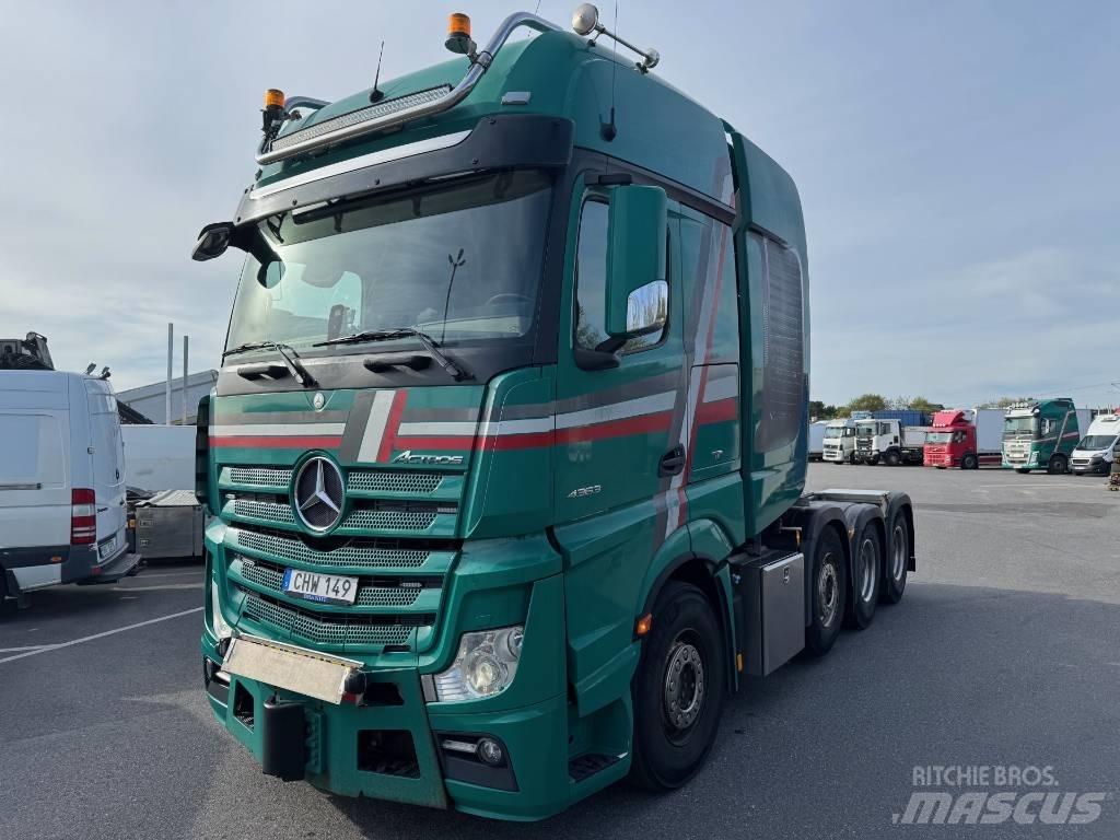 Mercedes-Benz  牵引车