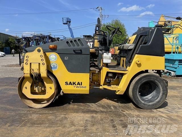 Sakai TW 352 单轮压路机
