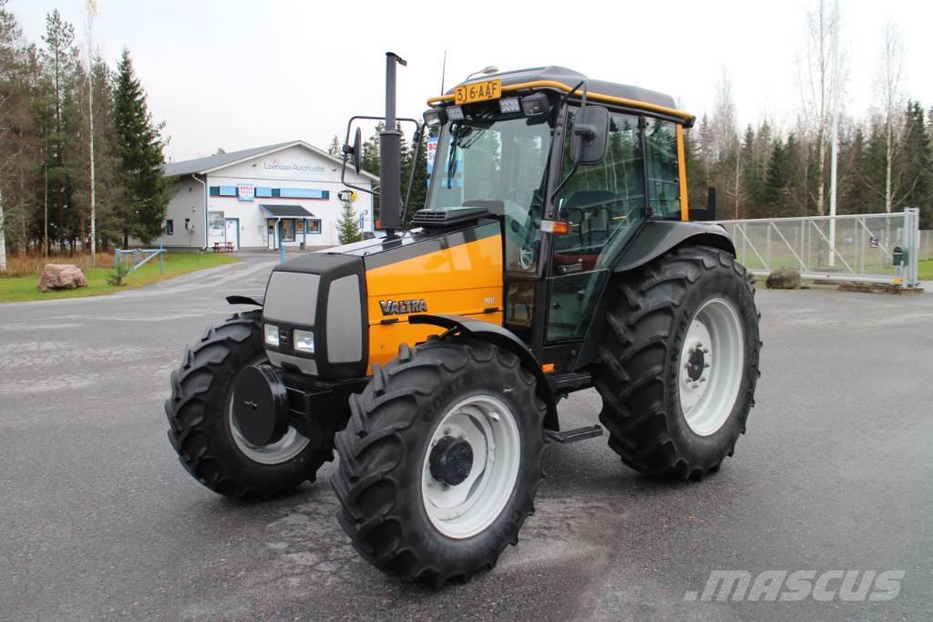 Valtra 700 拖拉机/农用车