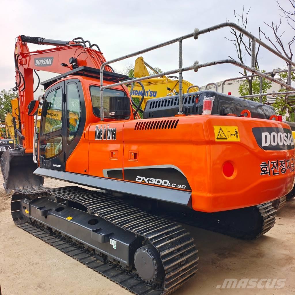 Doosan DX 300 LC-9C 履带挖掘机