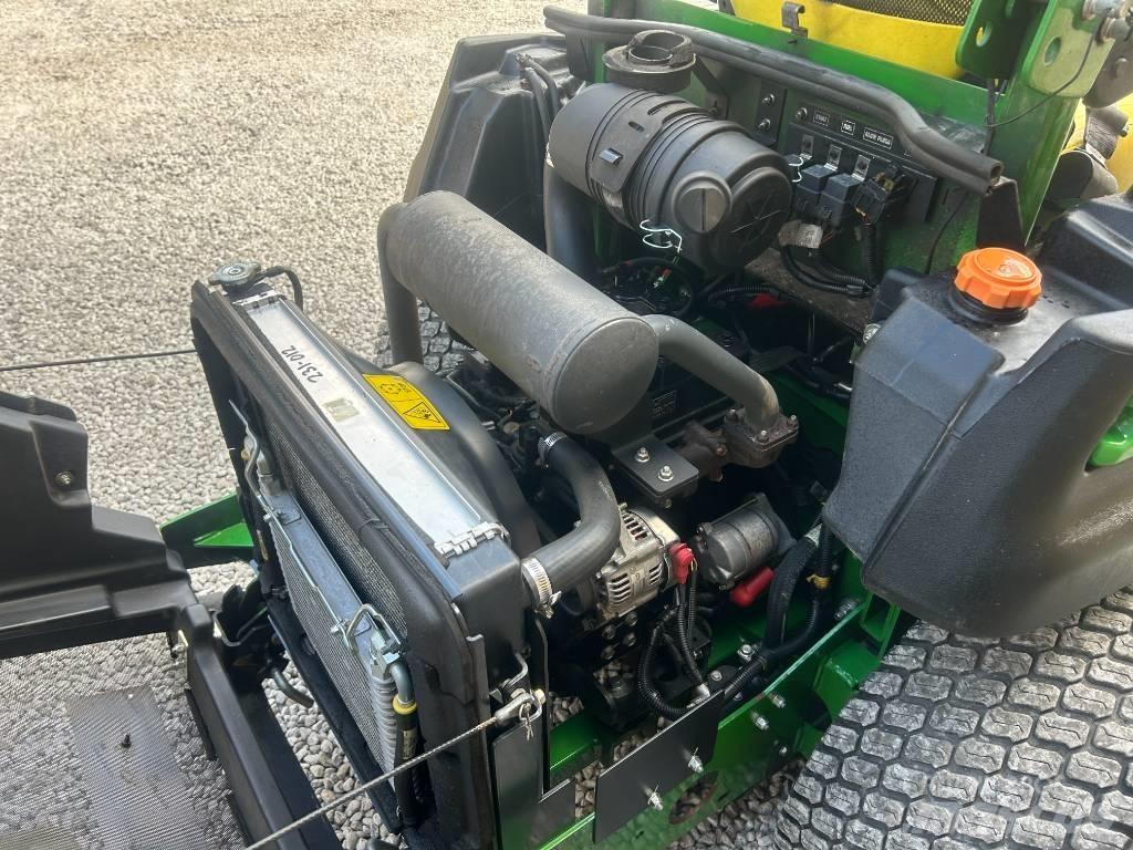 John Deere 997 零回转割草机