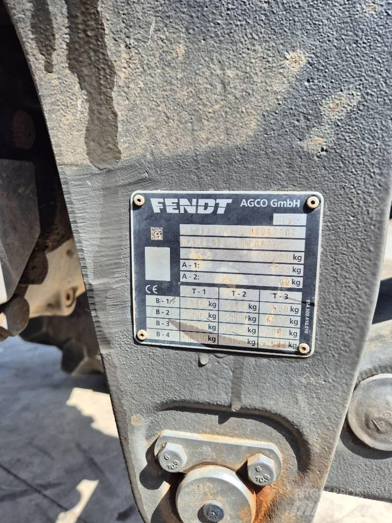 Fendt 826 Profi 拖拉机/农用车