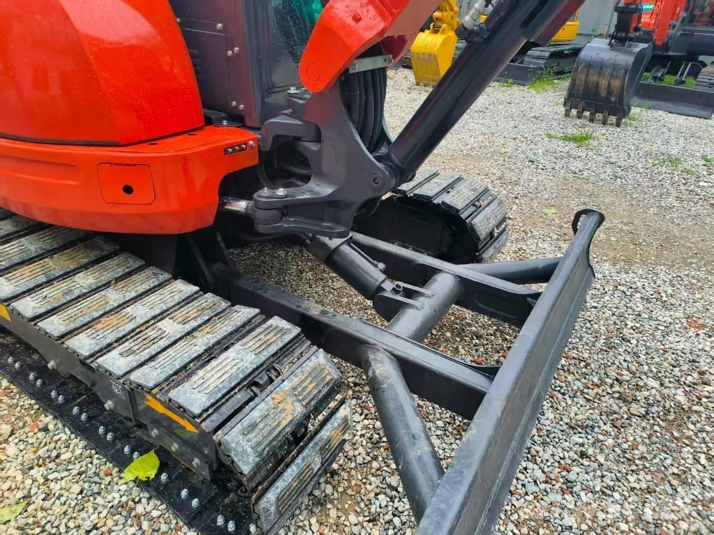 Kubota U 55-4 小型挖掘机