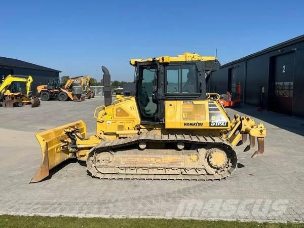 Komatsu D 51 PXi-24 履带式推土机