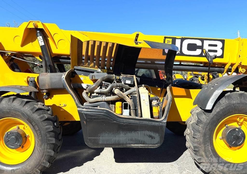 JCB 507-42 伸缩臂叉装车|叉装车